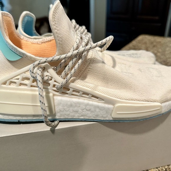 Auth Adidas Pharrell Human Made - Picture 3 of 11